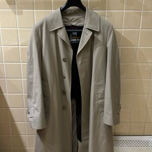 VTG London Fog Tan Classic Trench Coat Mens Size 38R Small Overcoat Topcoat Rain